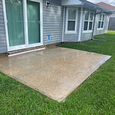House-and-Concrete-Cleaning-In-Cantonmet-Florida 4